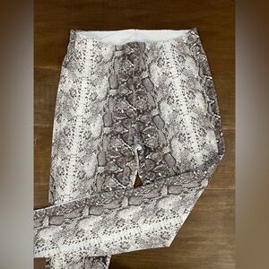Lysse Denim Snakeskin print Jeggings